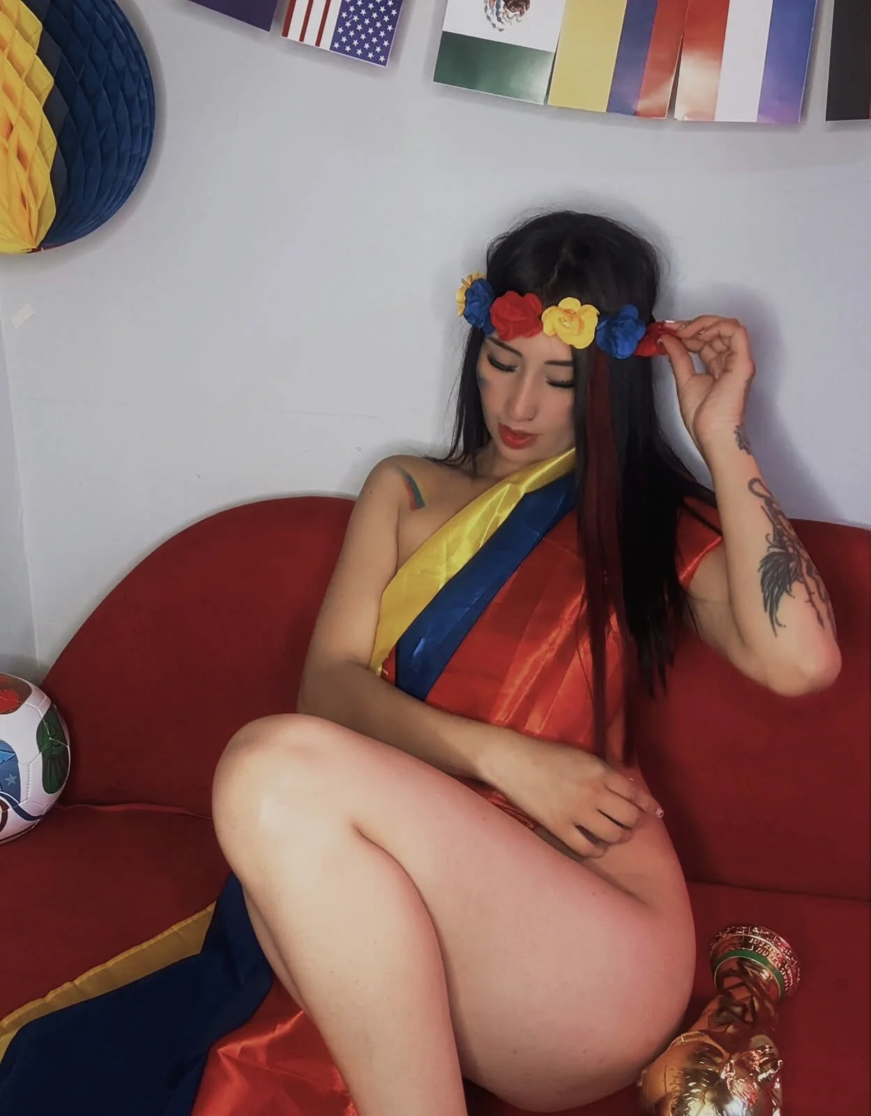 XXX Porn Photo of Nude miarose_69 3