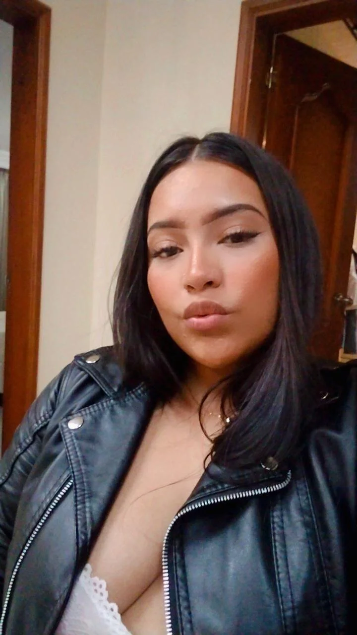 XXX Porn Photo of Nude Dakotaa_J 17