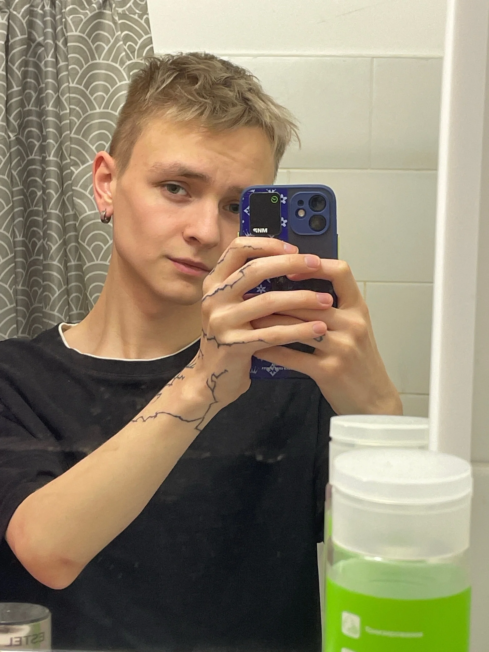 XXX Porn Photo of Nude Logan_mett 1