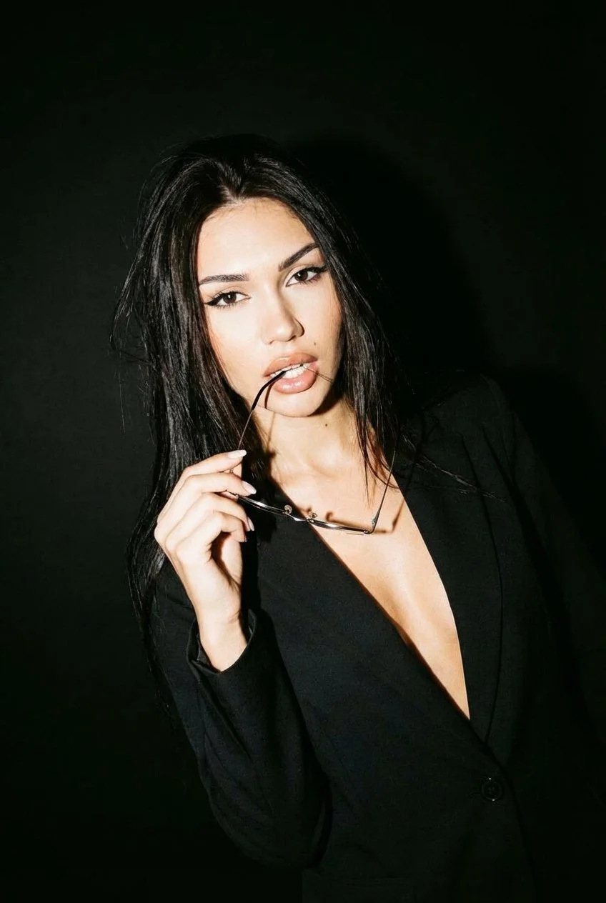 XXX Porn Photo of Nude OopSweety 3