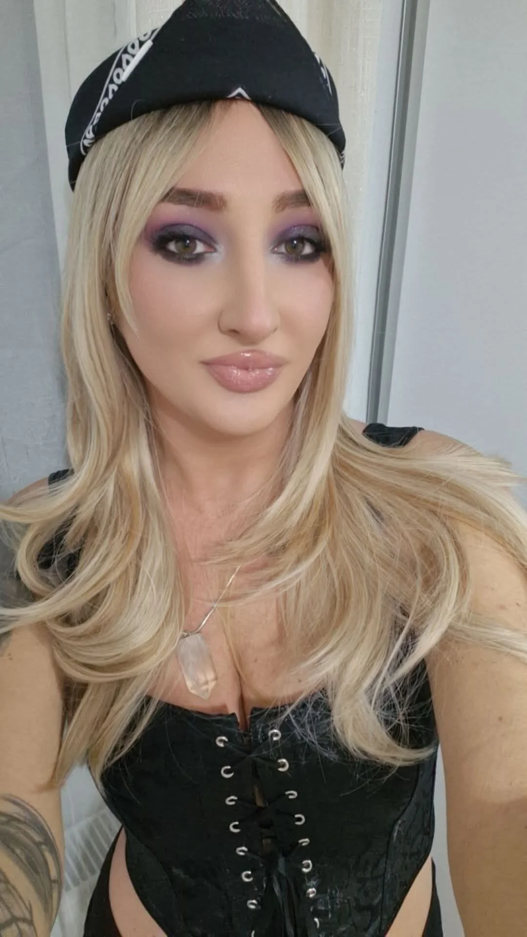 XXX Porn Photo of Nude NaughtySheHot 1