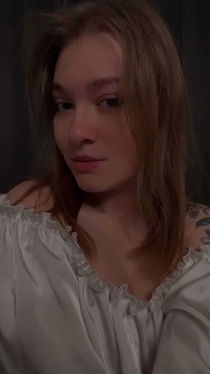 XXX Porn Photo of Nude Mirrrra1 23