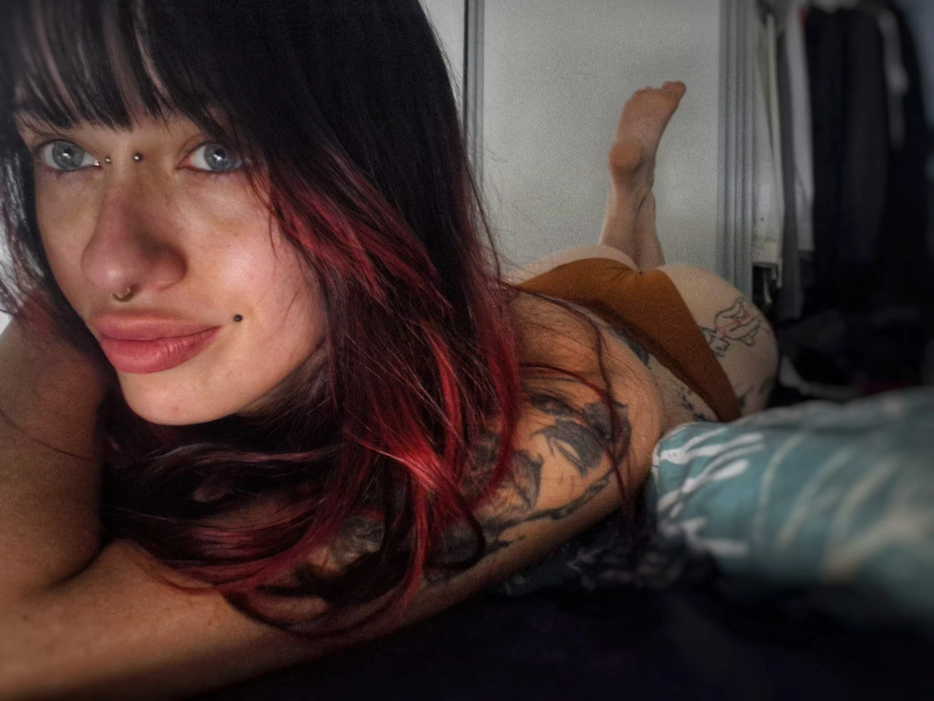 XXX Porn Photo of Nude Lilith_dark_off 2