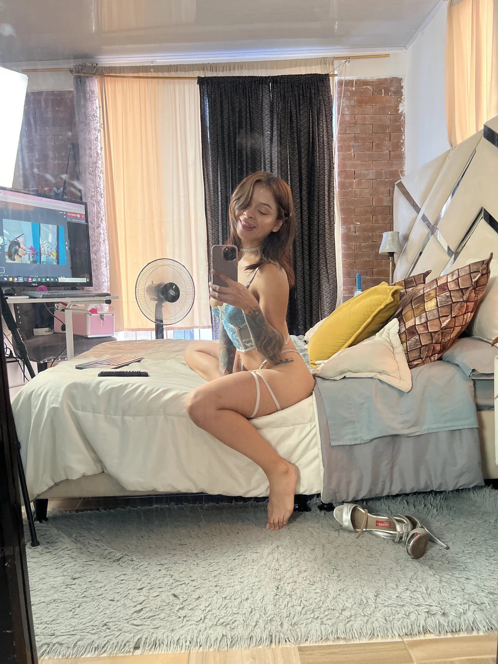 XXX Porn Photo of Nude Selena_G69 1091
