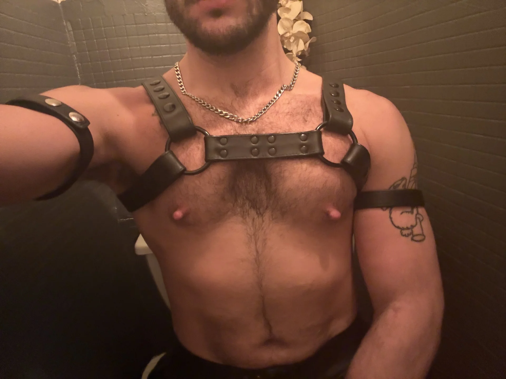 XXX Porn Photo of Nude ChuckDz7 2