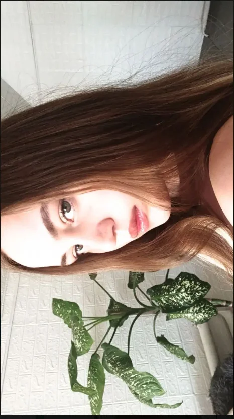 XXX Porn Photo of Nude RoxanneStuard 13