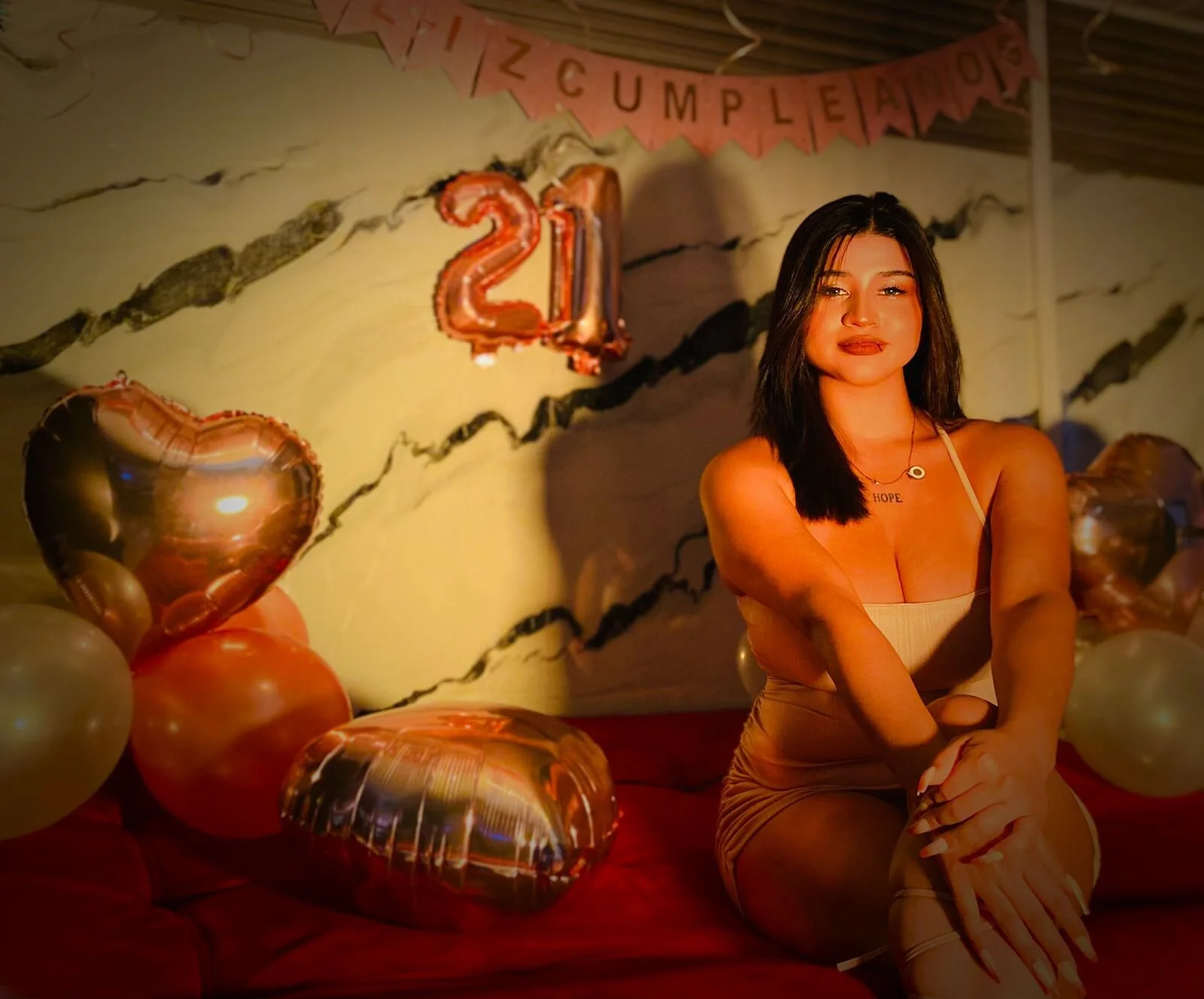 XXX Porn Photo of Nude venusowen_ 86