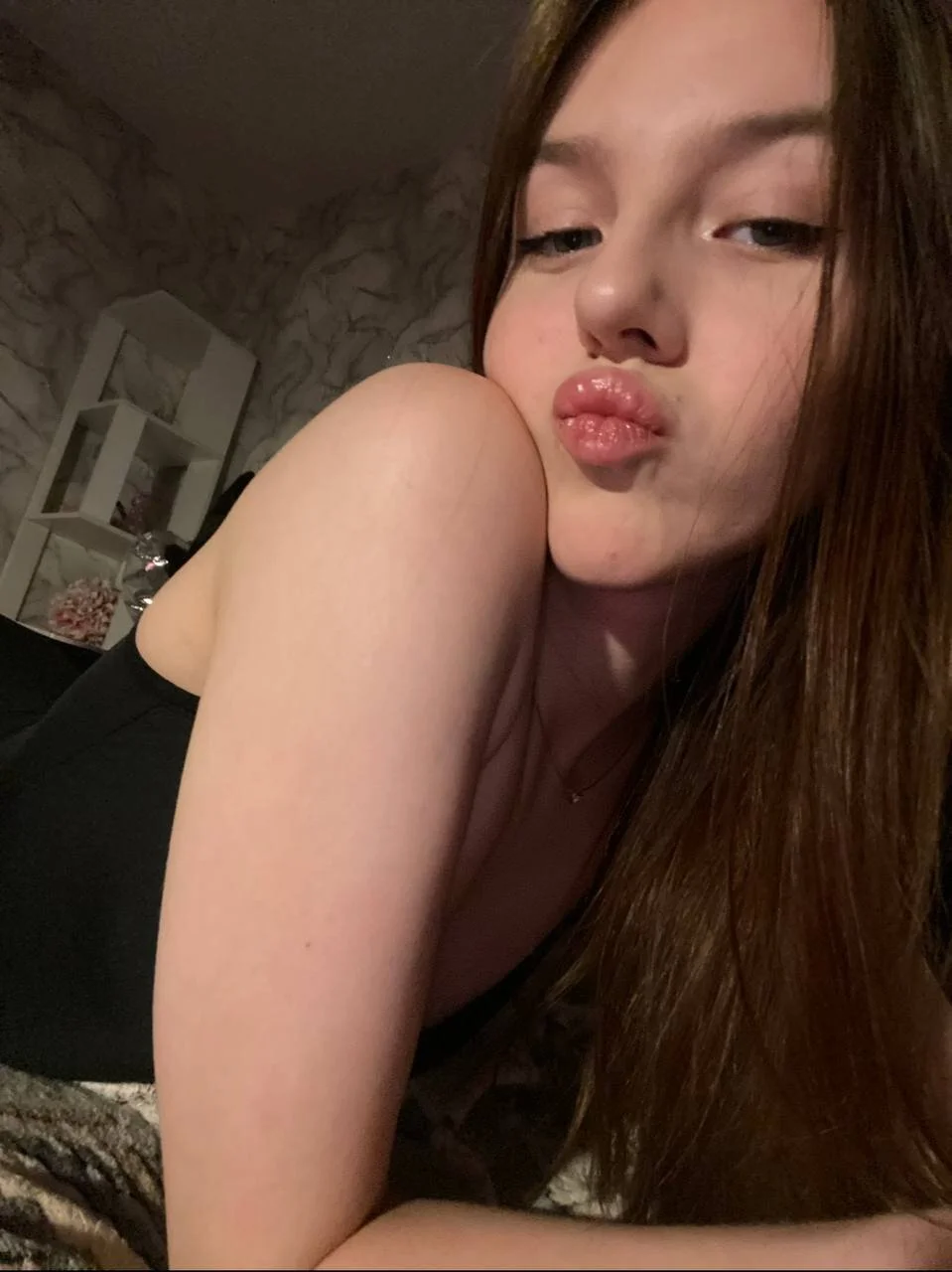 XXX Porn Photo of Nude Elira_Breeze 14