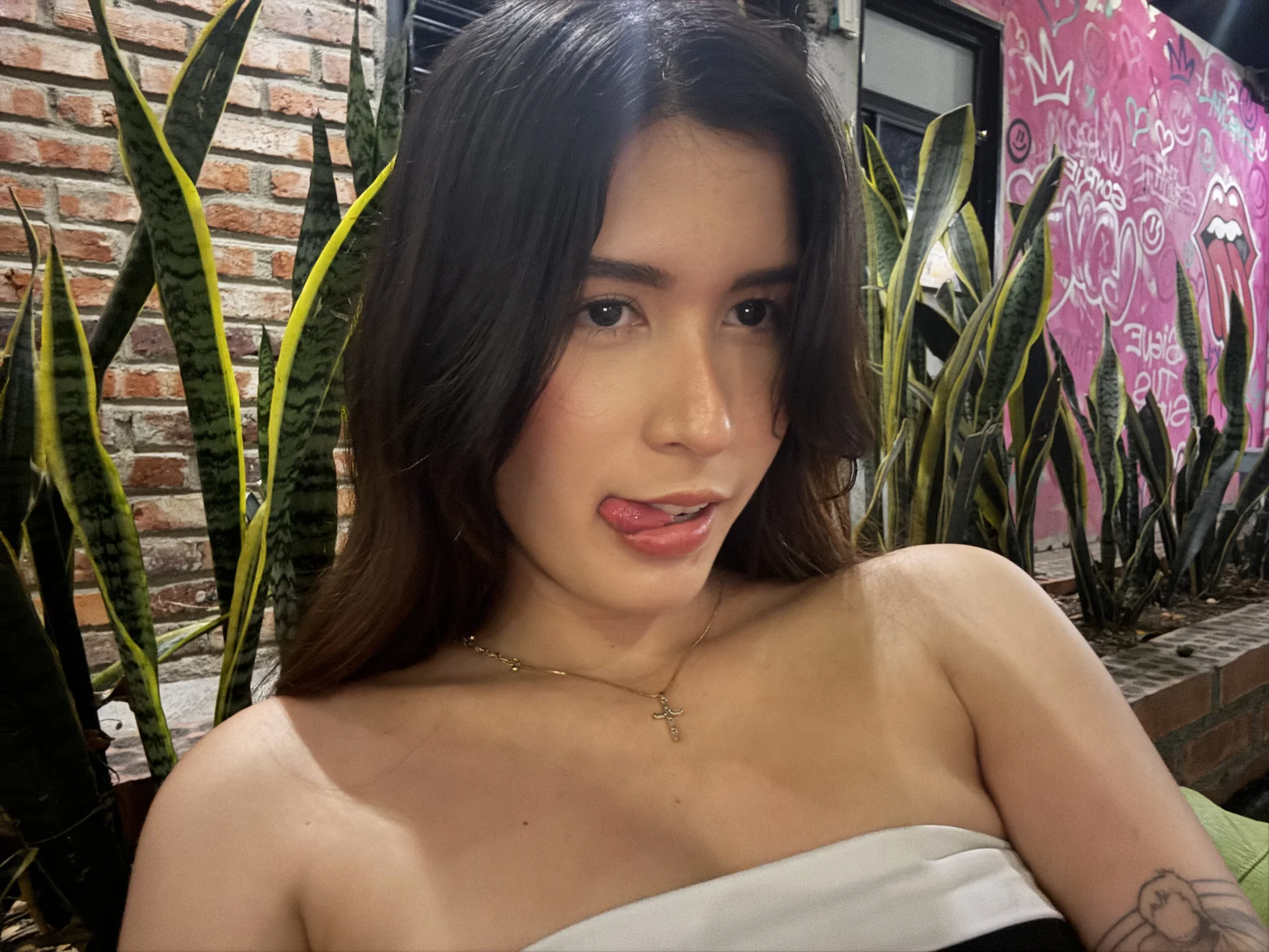 XXX Porn Photo of Nude emicute_ 4