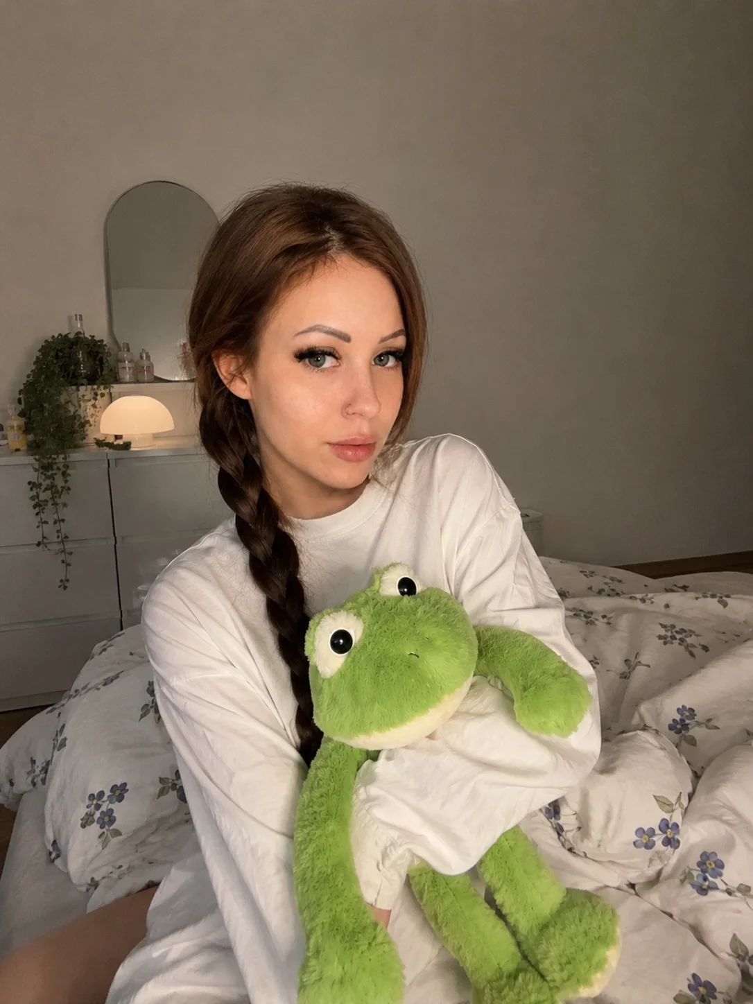 XXX Porn Photo of Nude FroggyHanna 3