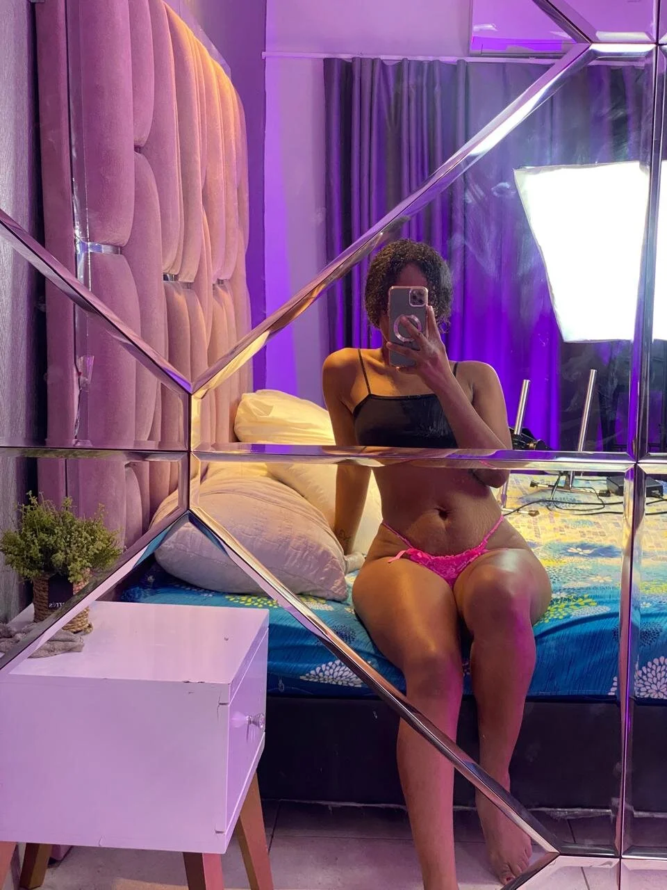 XXX Porn Photo of Nude sexylatinawhithabigass 4