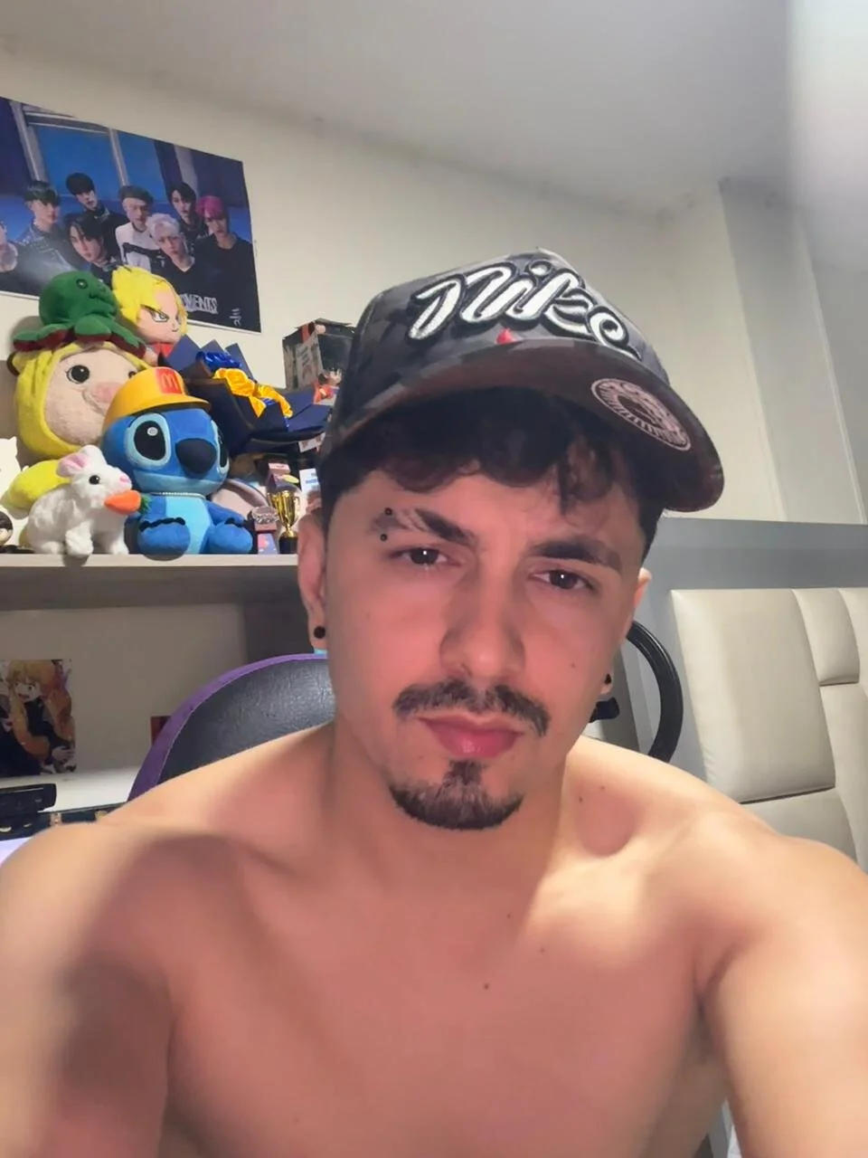 XXX Porn Photo of Nude Andres_Blessed 2