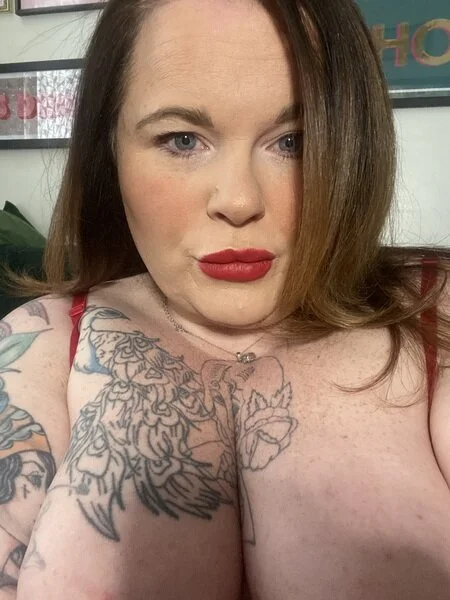 XXX Porn Photo of Nude scousemilf 2
