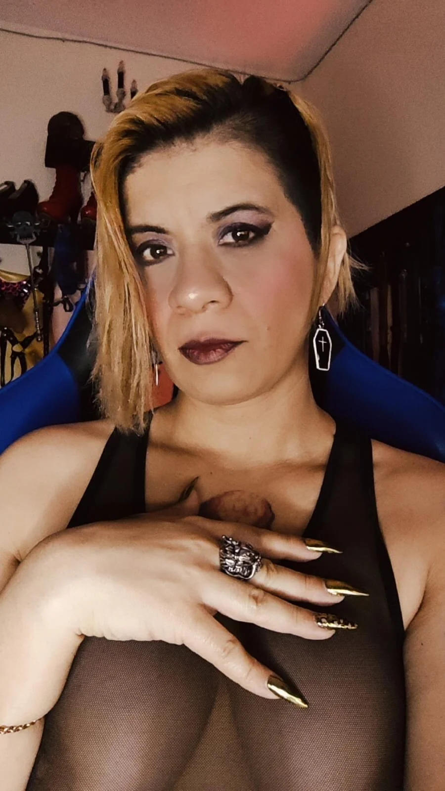 XXX Porn Photo of Nude DominatrixBlue 28