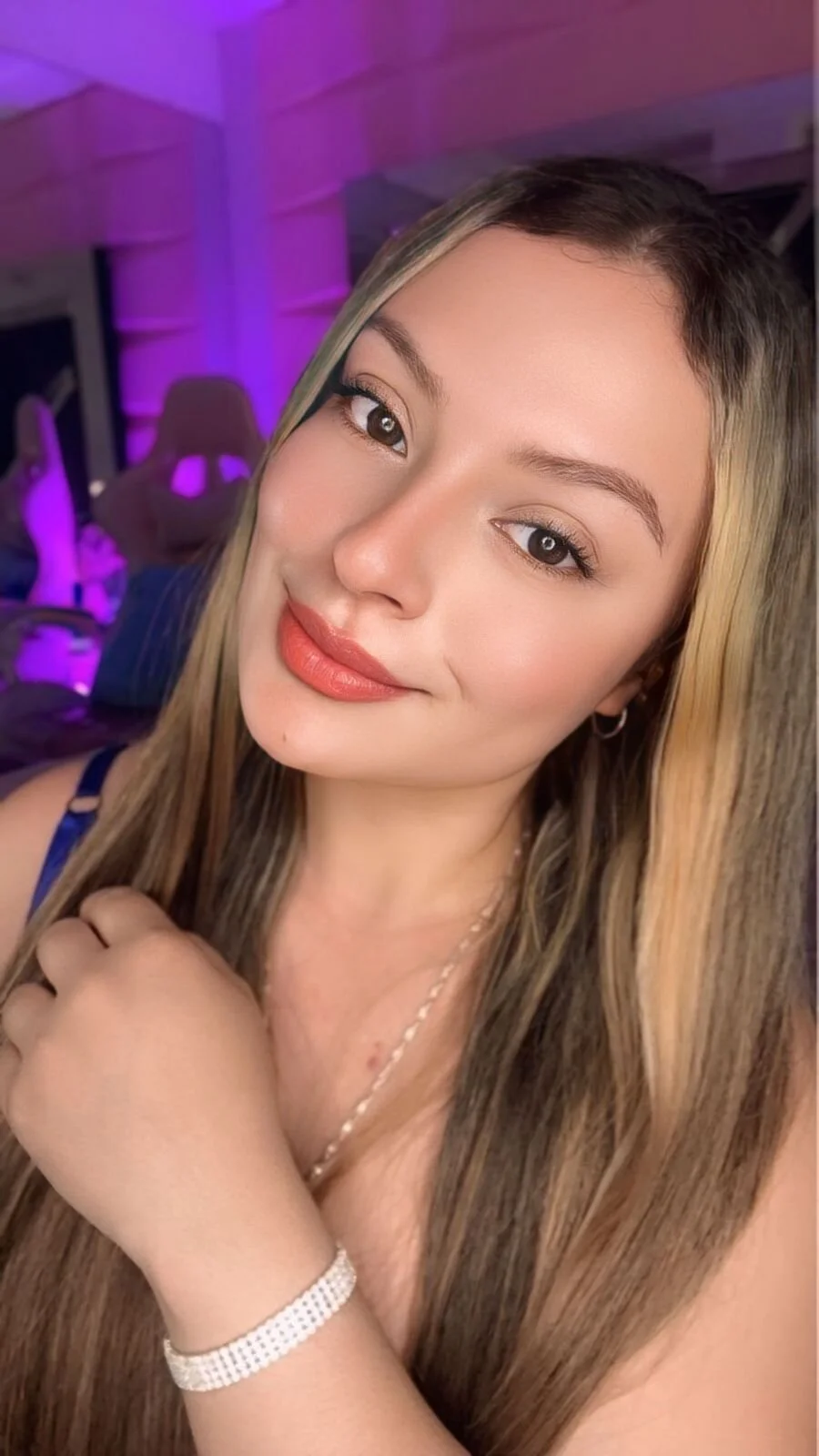 XXX Porn Photo of Nude Giigii_Hadid_ 22