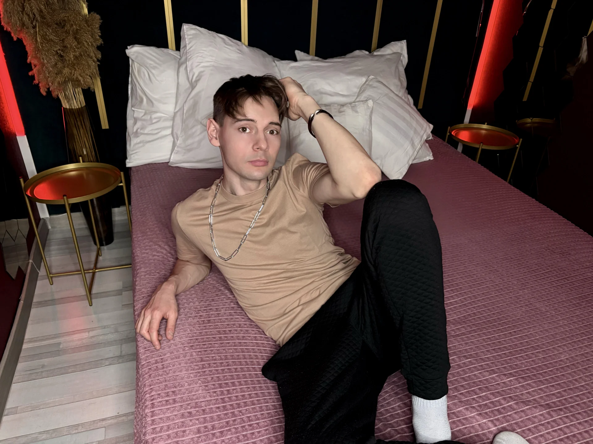 XXX Porn Photo of Nude Martin_Perry 2