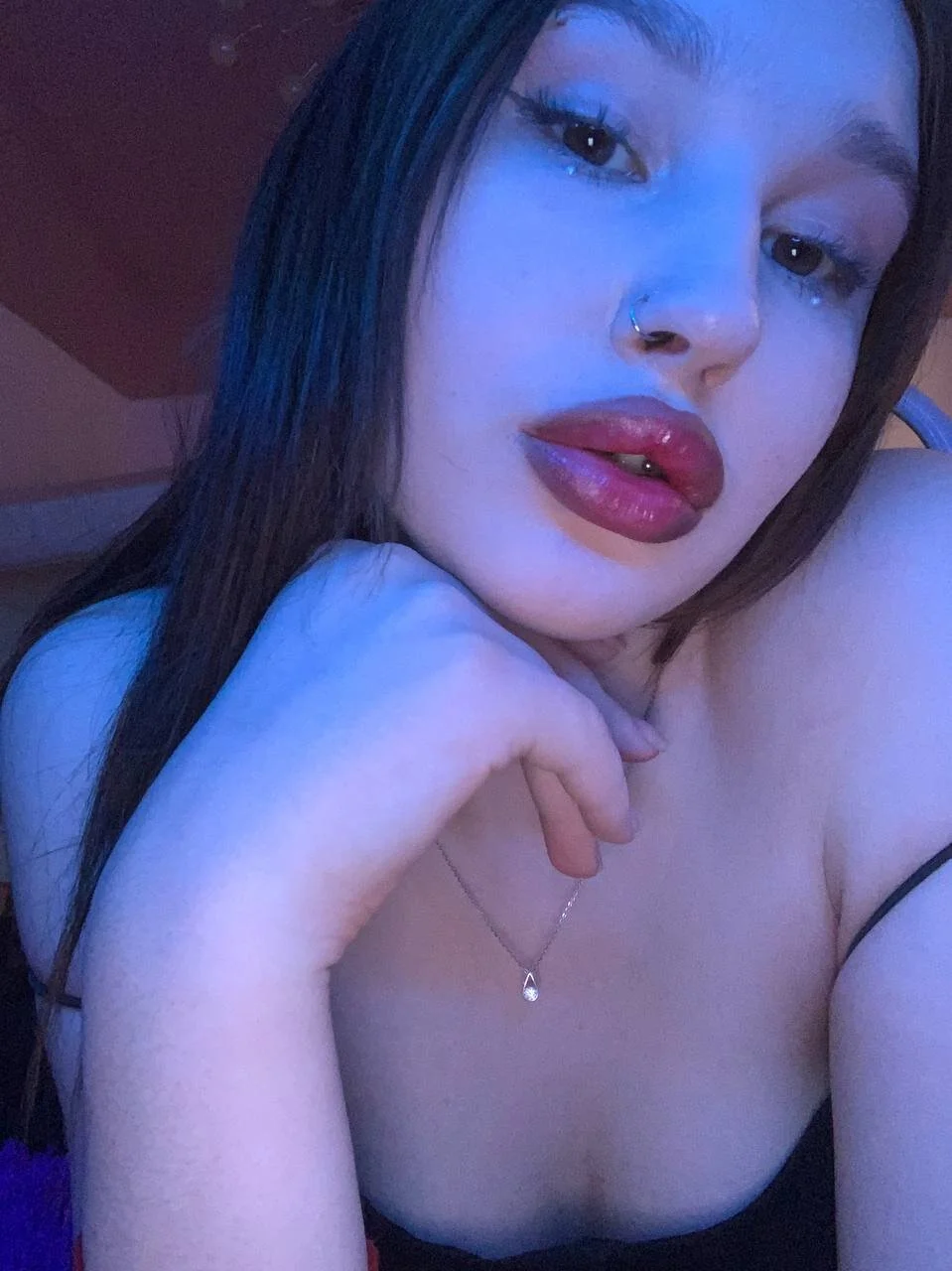 XXX Porn Photo of Nude EvelinaLuu 5