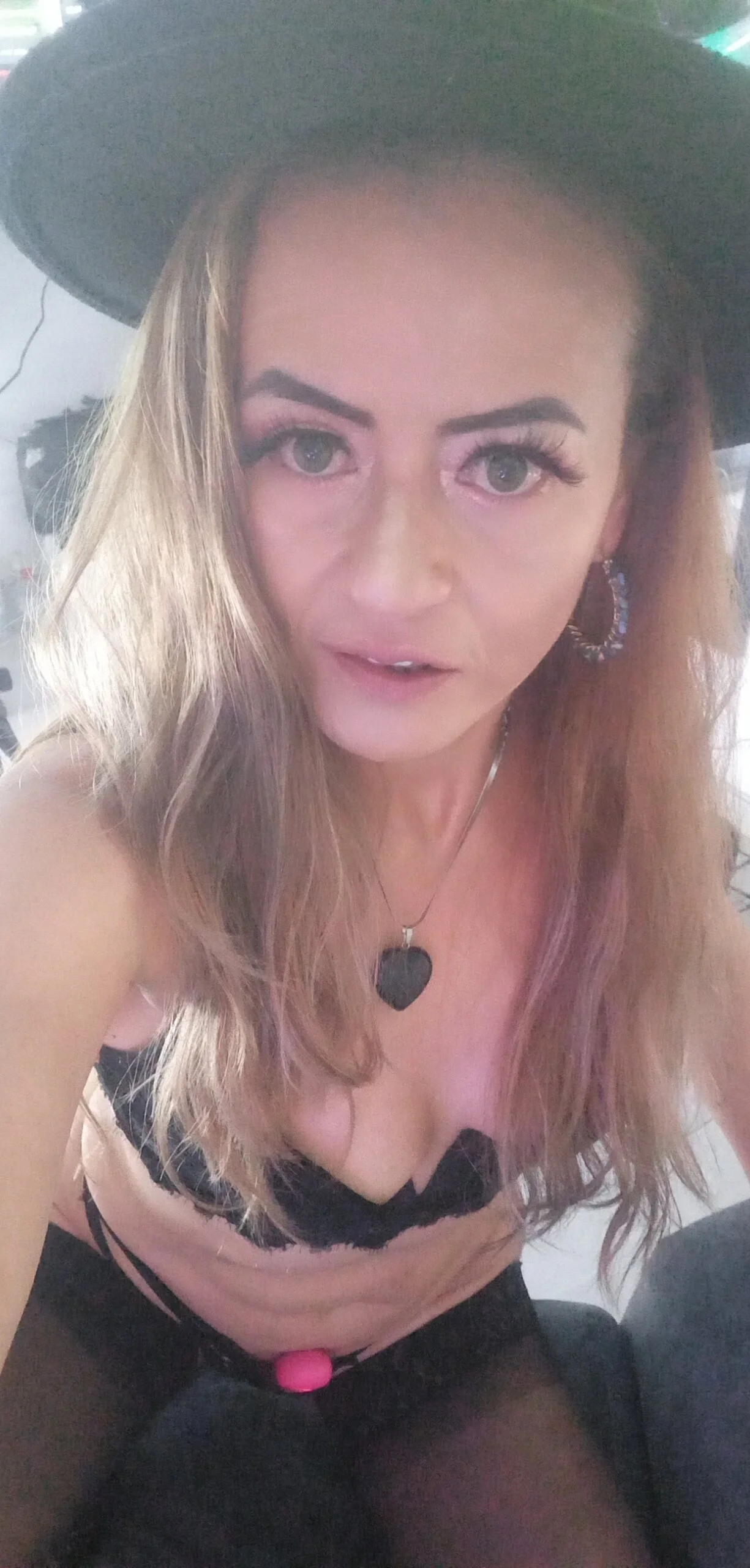 XXX Porn Photo of Nude magenta_maturr 131