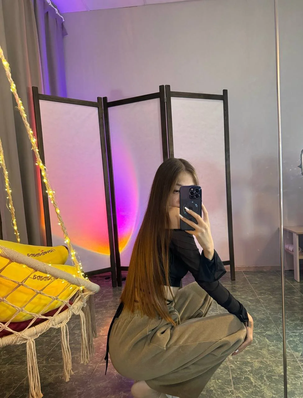 XXX Porn Photo of Nude luna_young 75