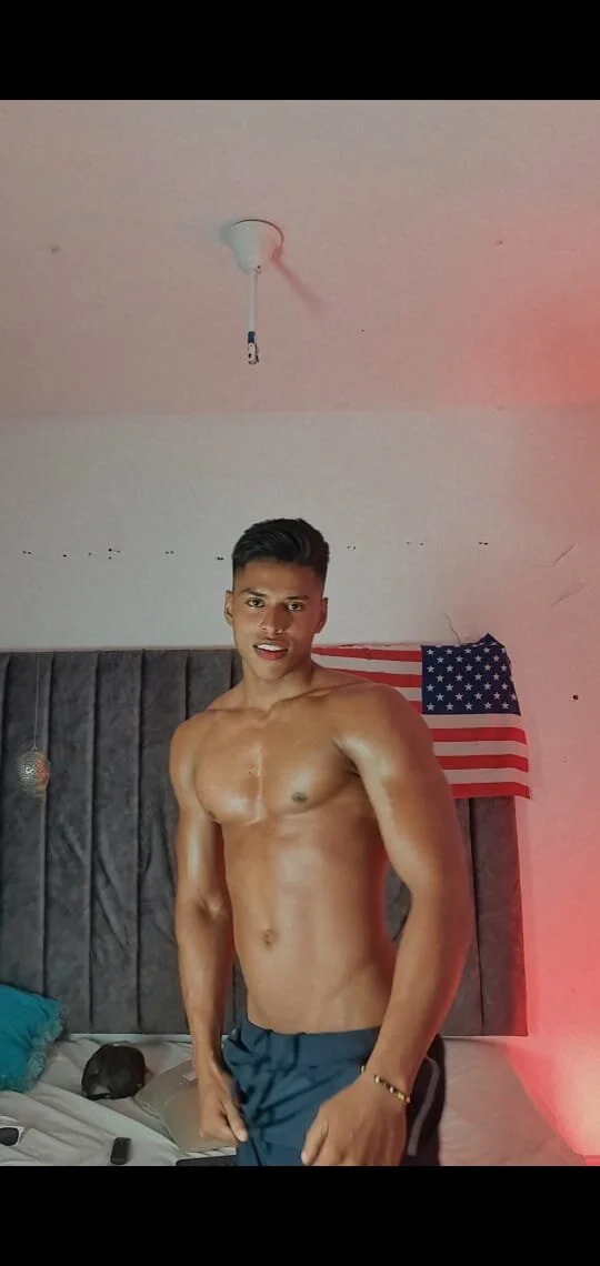 XXX Porn Photo of Nude ken__owens 55