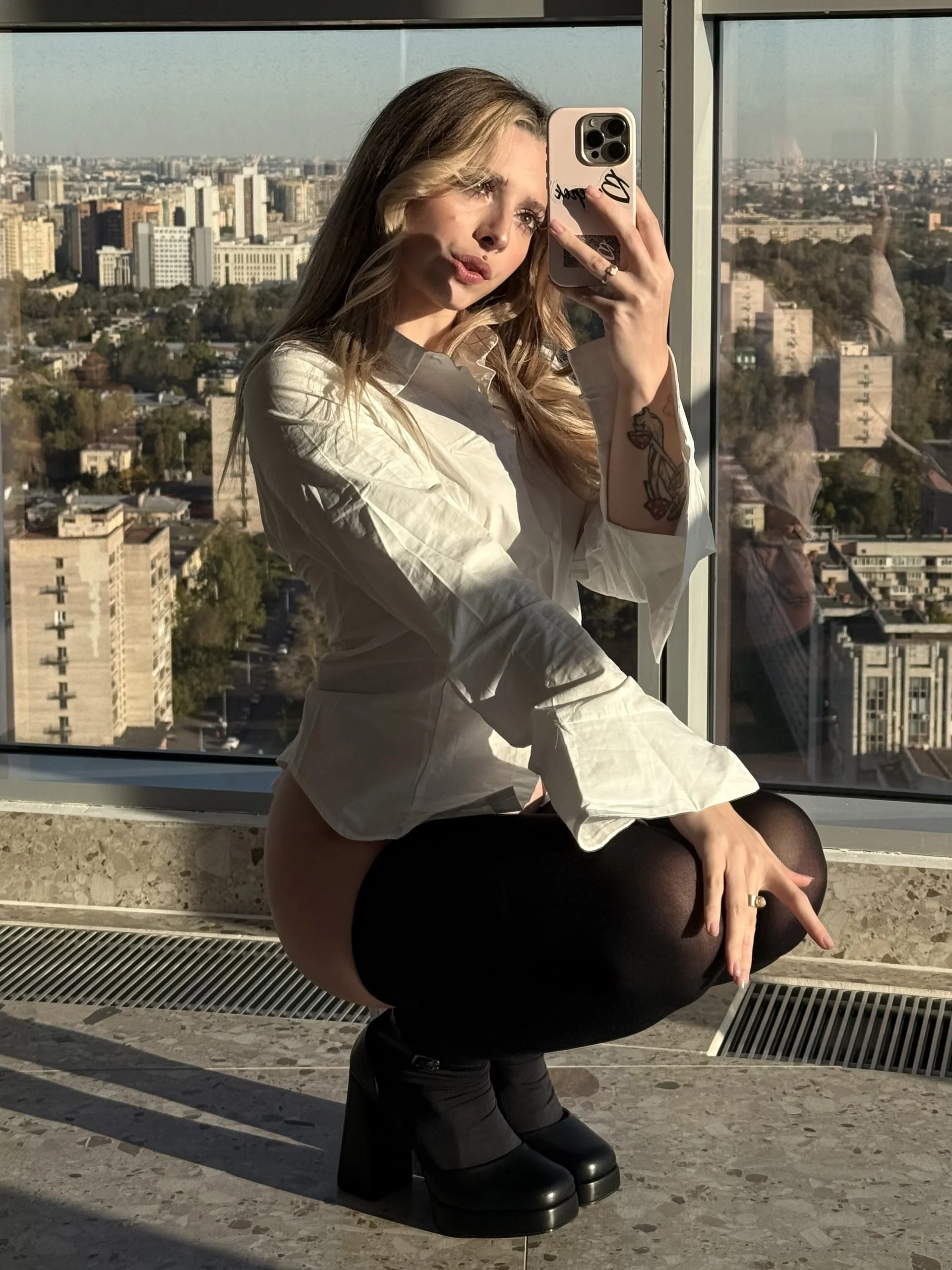 XXX Porn Photo of Nude LoraXDoll 3