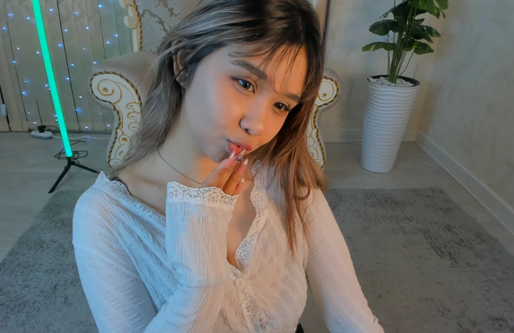 XXX Porn Photo of Nude larabae 14