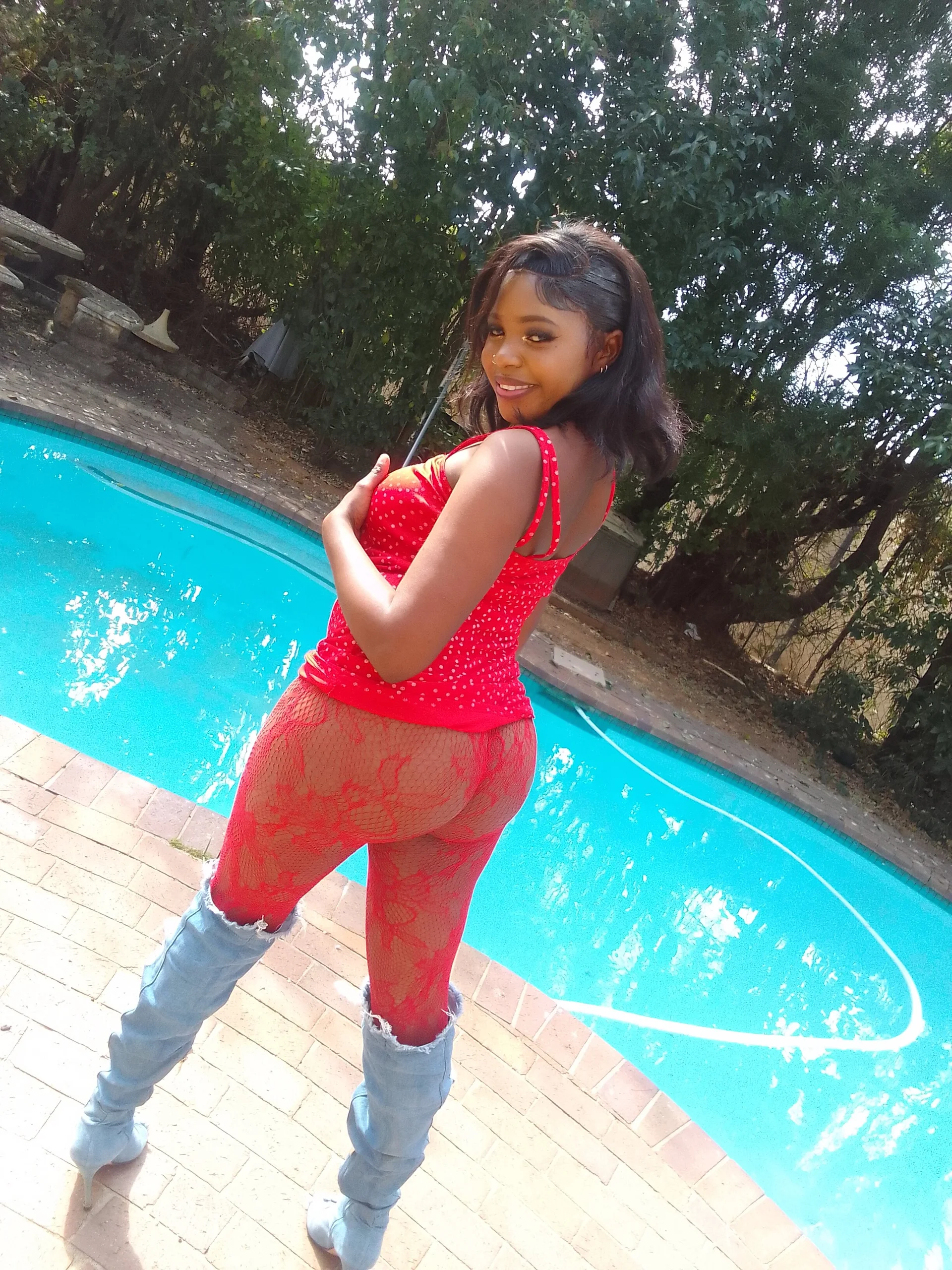XXX Porn Photo of Nude SlenderCaramelBabexx 5
