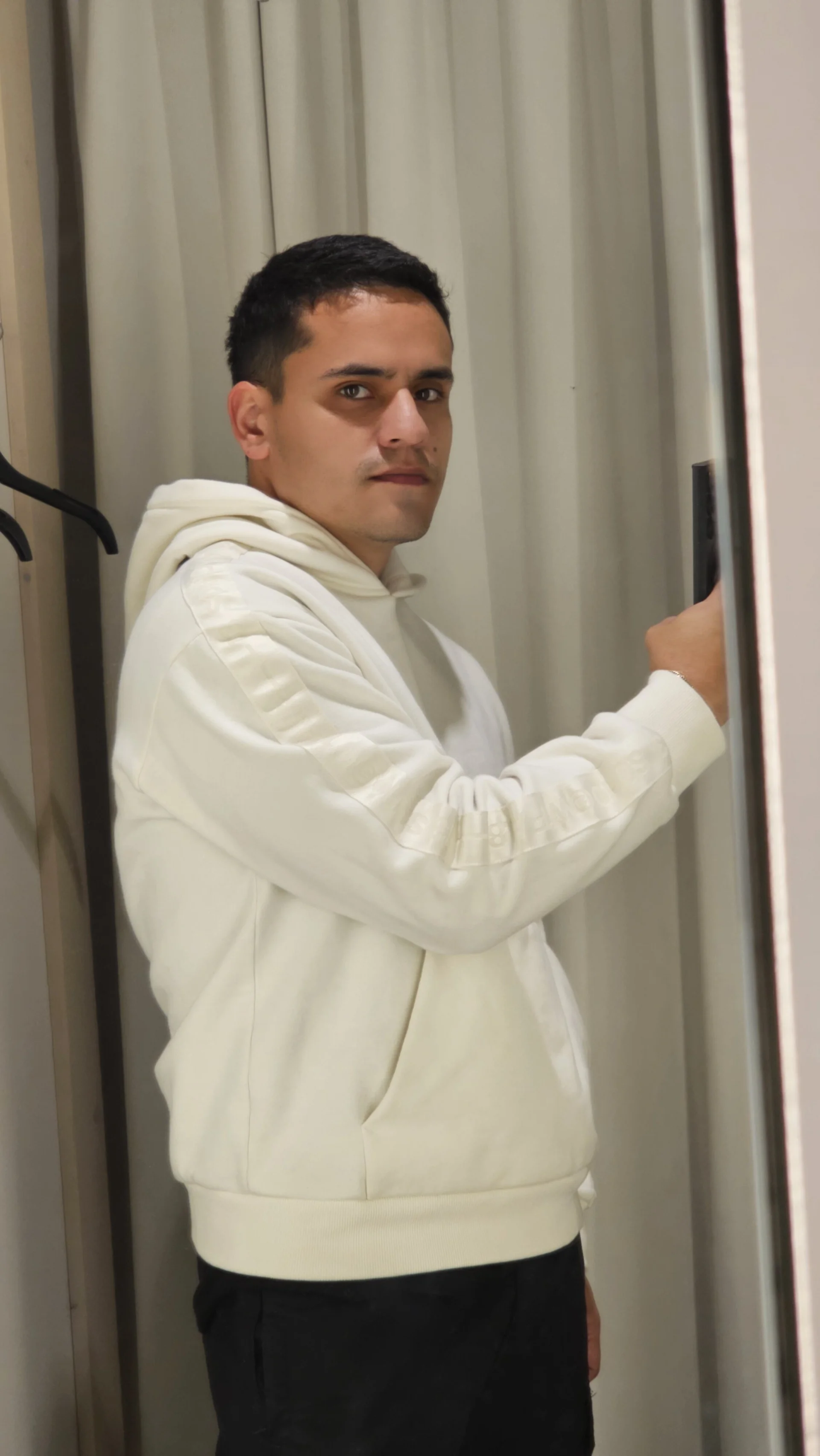 XXX Porn Photo of Nude Andresbogota11 3