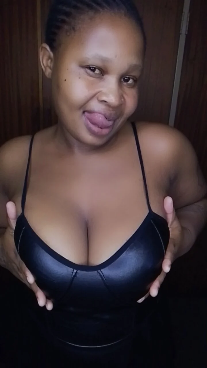 XXX Porn Photo of Nude Loyal_Alisha 3