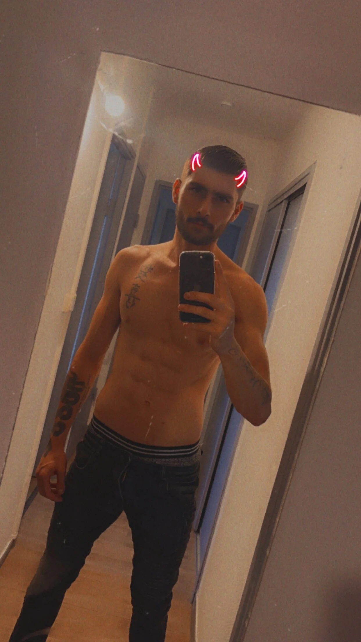 XXX Porn Photo of Nude Hugo-hetero34 4