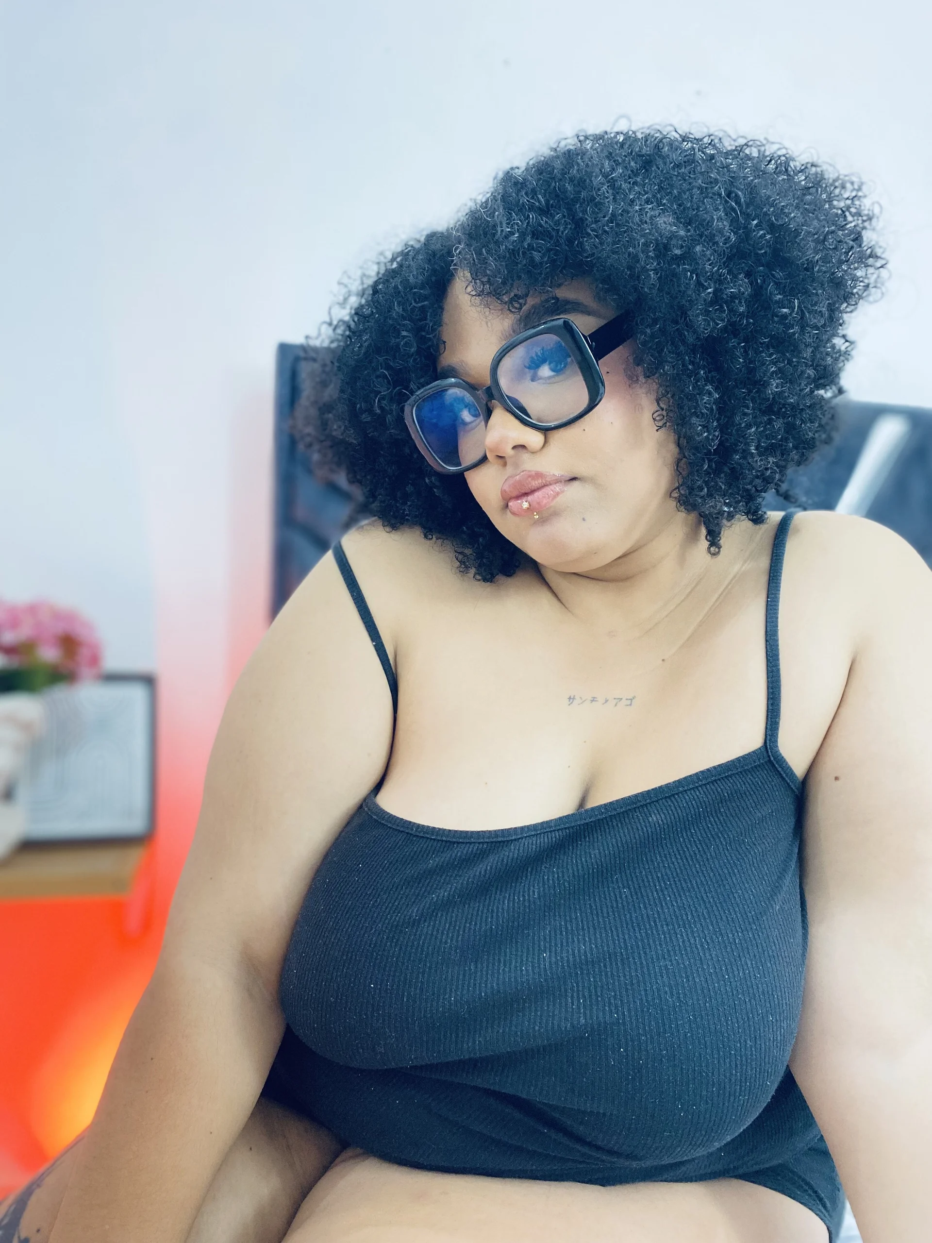 XXX Porn Photo of Nude SunniieFrequency 4