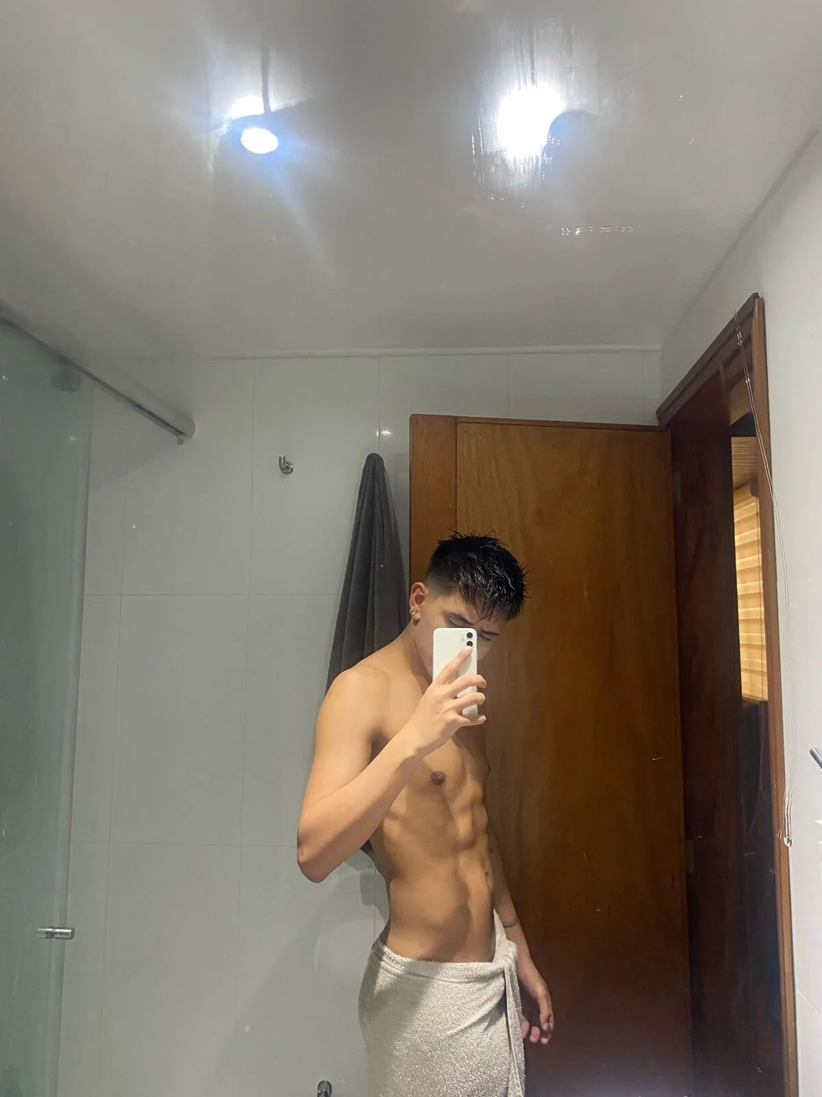 XXX Porn Photo of Nude adrik_cano__ 24