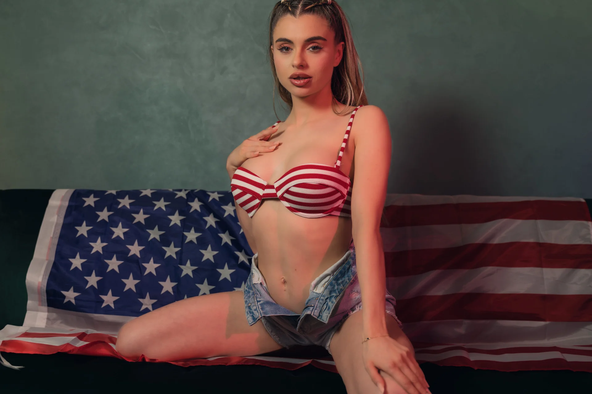 XXX Porn Photo of Nude HaileyMadow 232