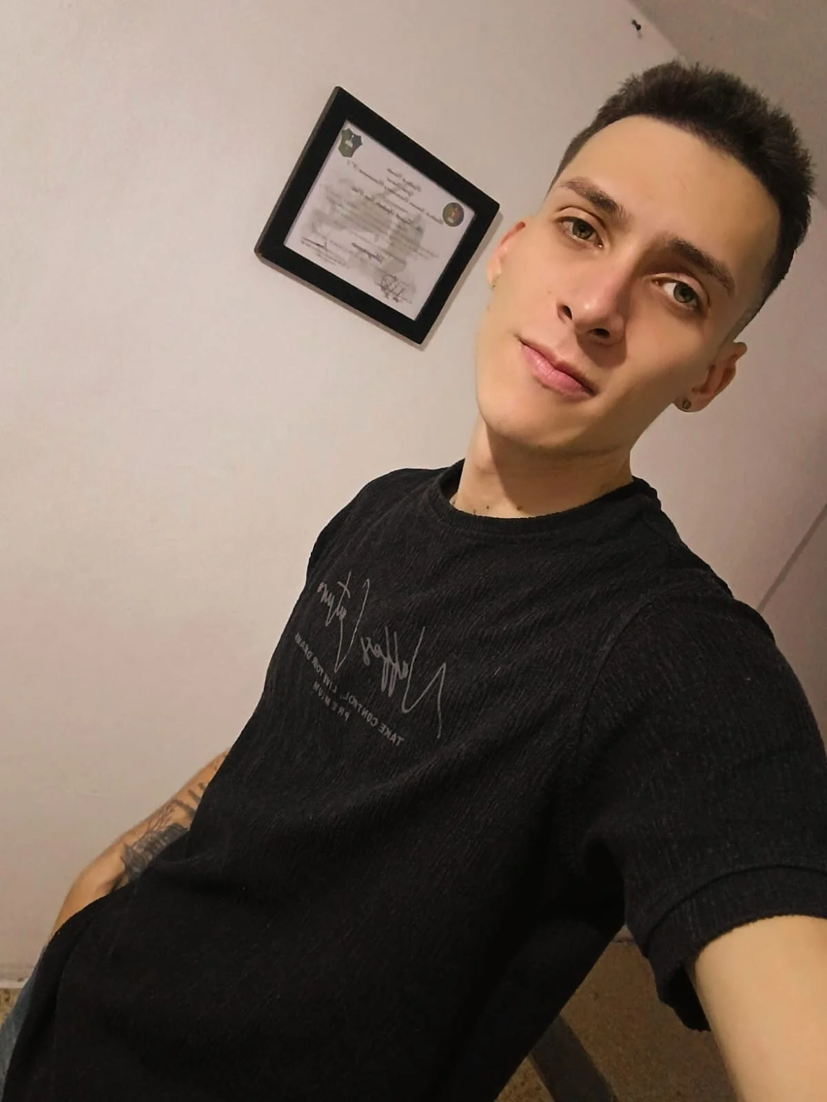 XXX Porn Photo of Nude Danny_Farret 2