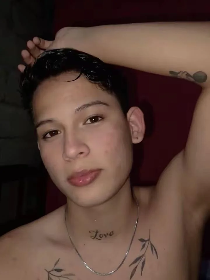 XXX Porn Photo of Nude Brian_hot 3