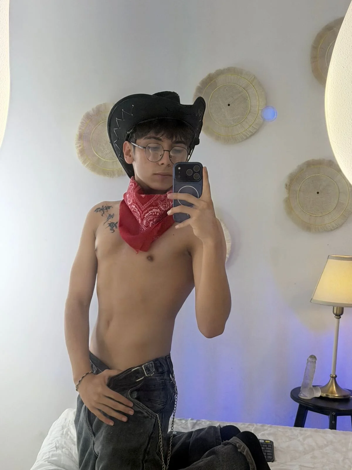 XXX Porn Photo of Nude Damon_wolfe 5