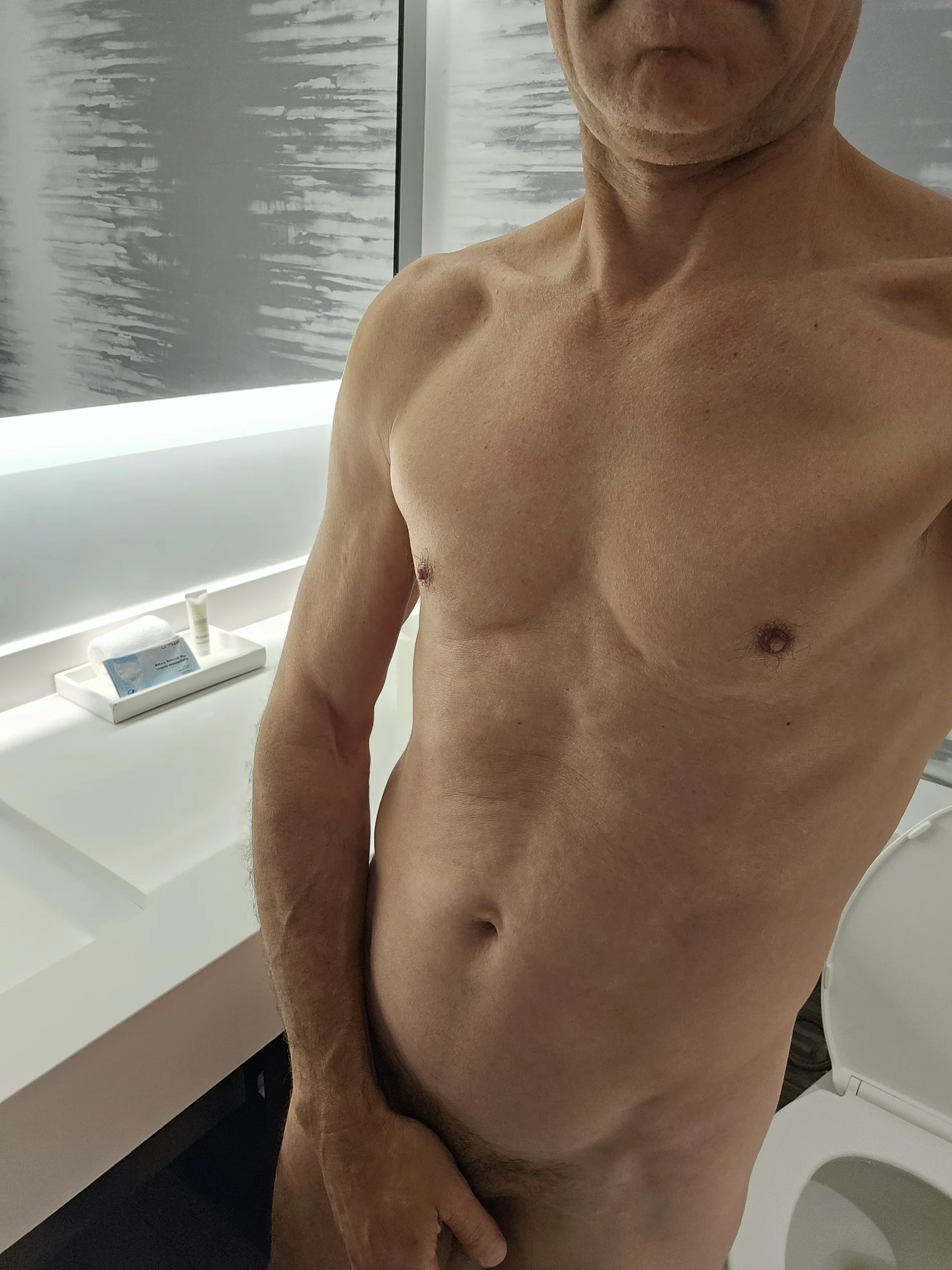XXX Porn Photo of Nude Manbitoys 2