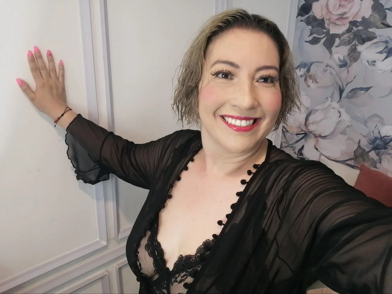 XXX Porn Photo of Nude RoxanneSquirt 4