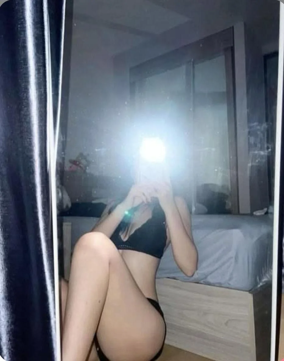 XXX Porn Photo of Nude KeyCumin 2