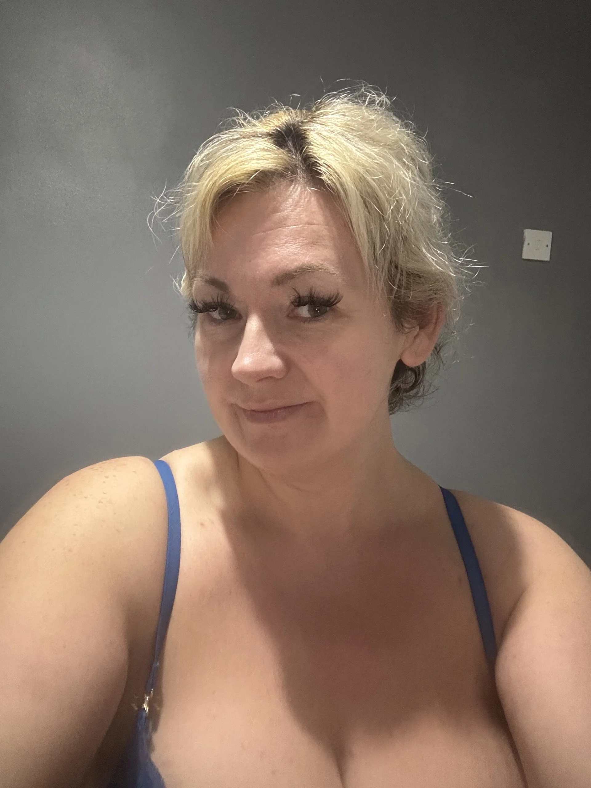 XXX Porn Photo of Nude GoldenSquirter 9
