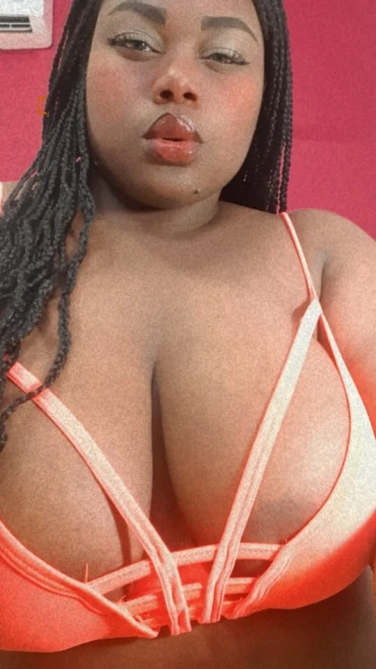 XXX Porn Photo of Nude ebonny_suggarmommy1 7