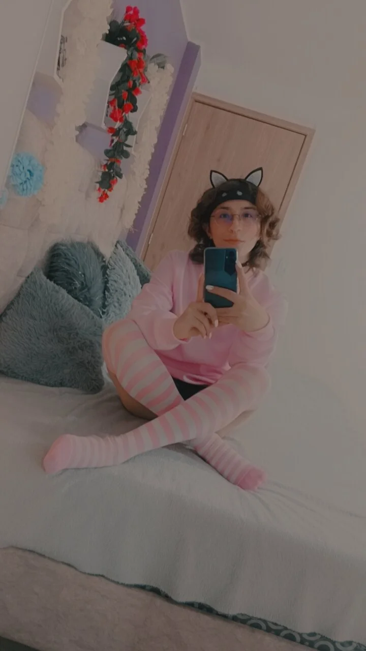 XXX Porn Photo of Nude Matthew__Strawberry 1