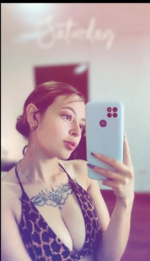 XXX Porn Photo of Nude elisa_collins 11