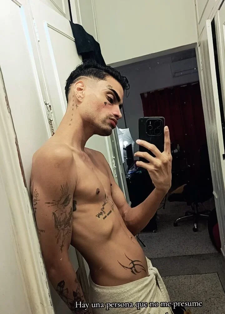 XXX Porn Photo of Nude Cruising_Lyam 16