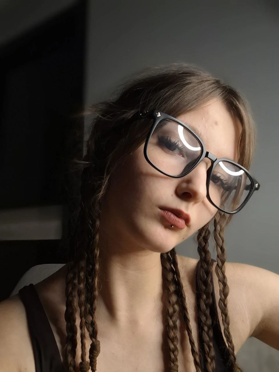 XXX Porn Photo of Nude DongMolt 322