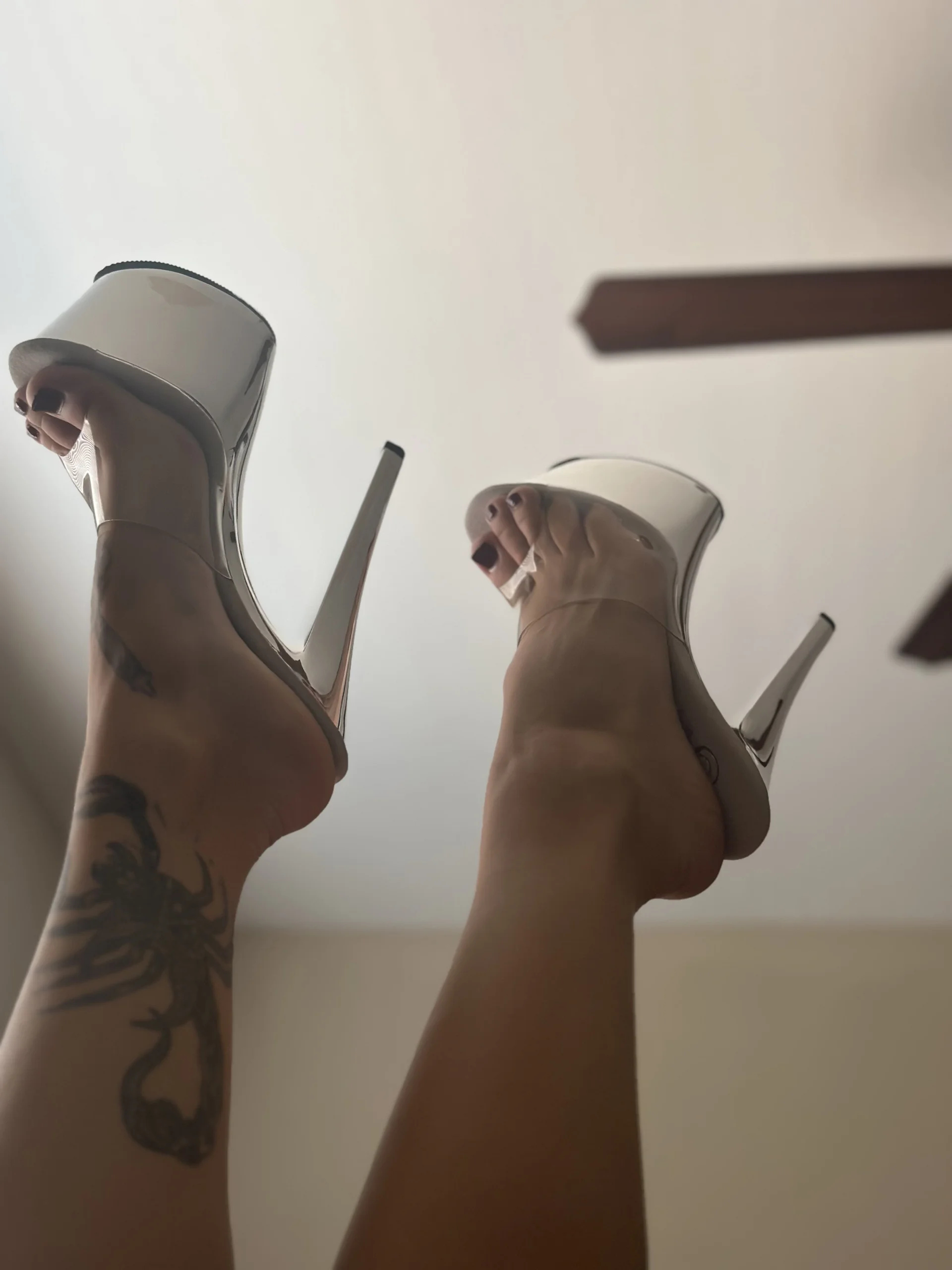 XXX Porn Photo of Nude thatkinkyhousewife 7