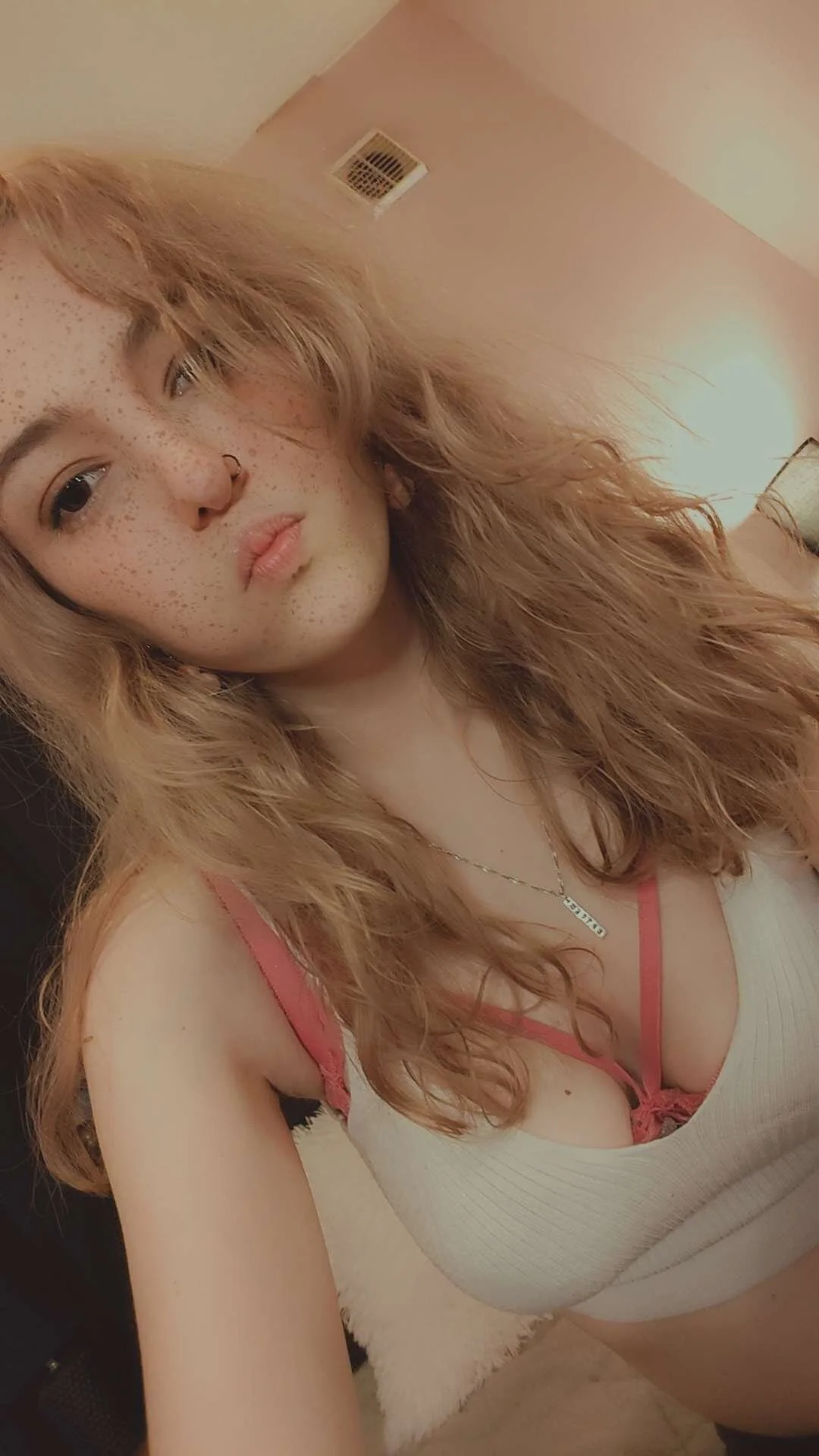 XXX Porn Photo of Nude EllieeRose 10