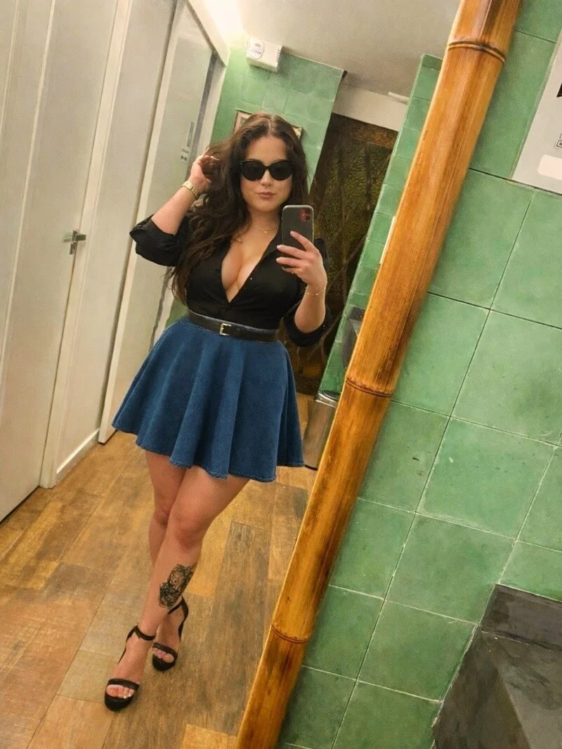XXX Porn Photo of Nude PutaYasmim 1