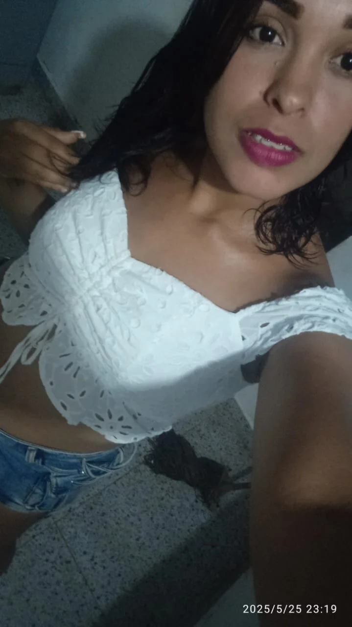 XXX Porn Photo of Nude smallkarlakarla 13