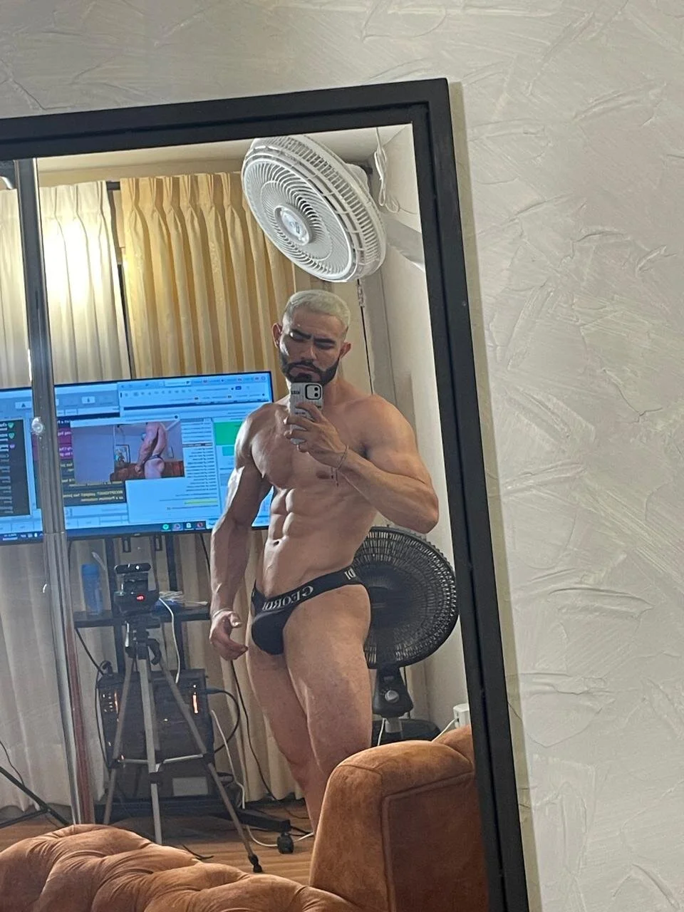XXX Porn Photo of Nude Austin_bolt 23